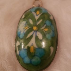 Green Tone Pendant